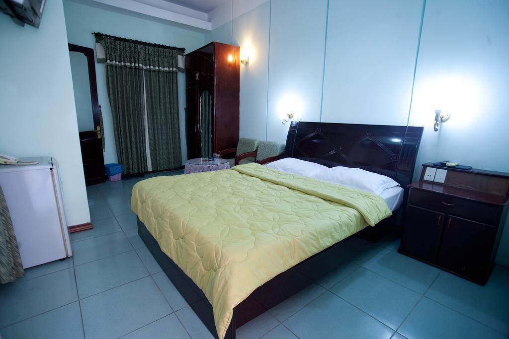 Golden Gate 1 Hotel Da Nang Room photo