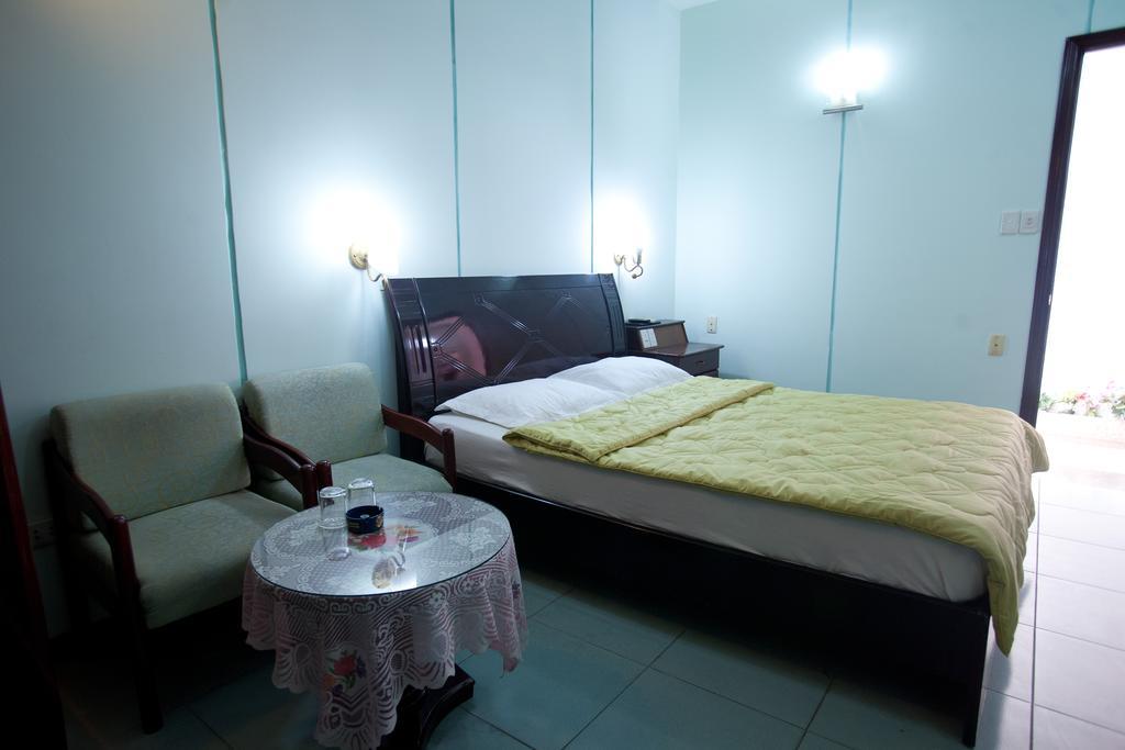 Golden Gate 1 Hotel Da Nang Room photo